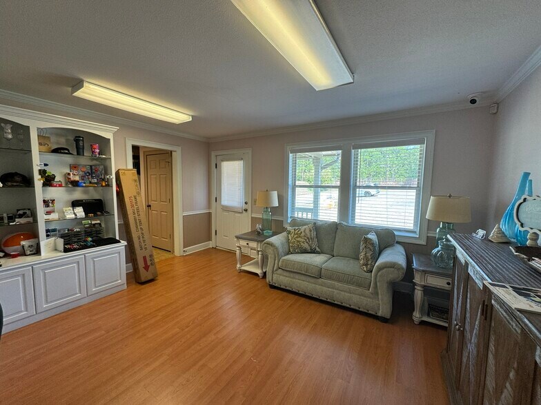 More Photos Of 112 Wright Dr, Milledgeville Office For Sale