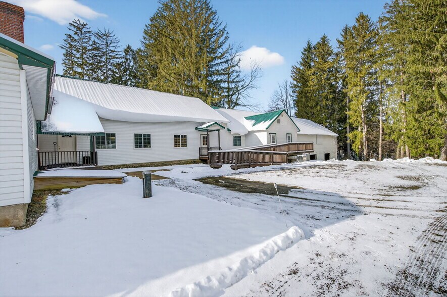 More Photos Of 2353 State Highway 80, West Burlington Freestanding For Sale