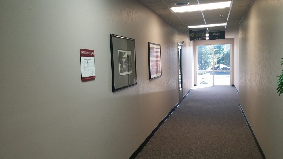 More Photos Of 1300 Andrea St, Bowling Green Office For Lease