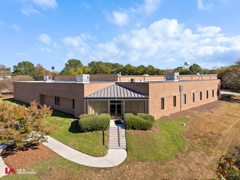 More Photos Of 1202 Royal Dr, Conyers Warehouse For Sale