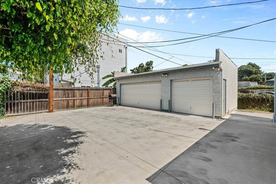 More Photos Of 1901 Hauser Blvd, Los Angeles Apartments For Sale