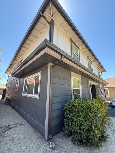 More Photos Of 80 Vine St, Reno Apartments For Sale