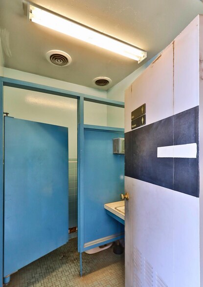 More Photos Of 2466 Buffalo Gap Rd, Abilene Auto Repair For Sale