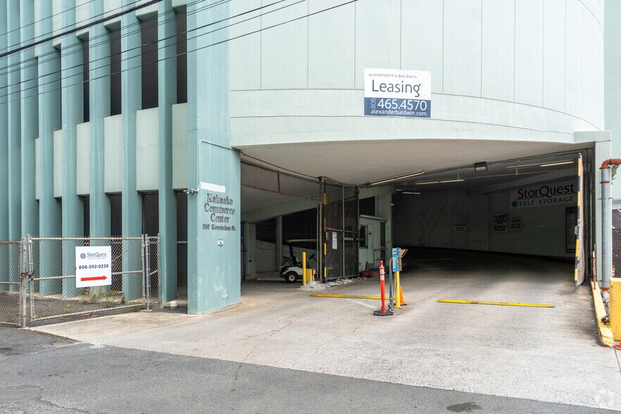 More Photos Of 875 Waimanu St, Honolulu Industrial For Lease