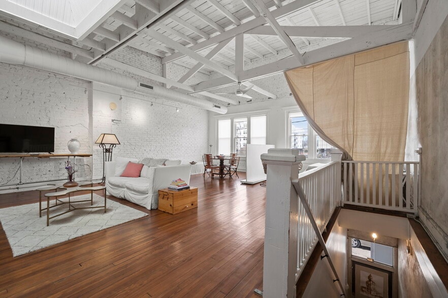 More Photos Of 127-129 Barnes St W, Wilson Storefront Retail Residential For Sale