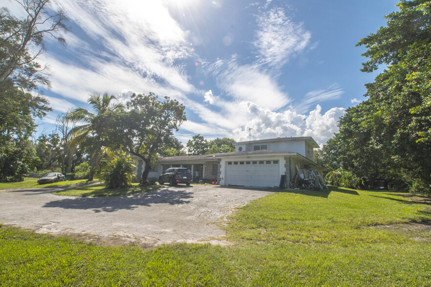 Primary Photo Of 651 North Old Hiatus, Plantation Land For Sale