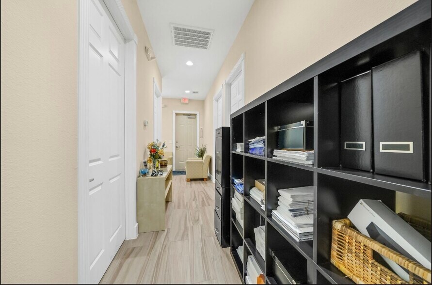 More Photos Of 120 Eldridge Rd, Sugar Land Medical For Sale