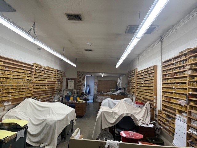 More Photos Of 110 Spring Hill Dr, Grass Valley Manufacturing For Lease