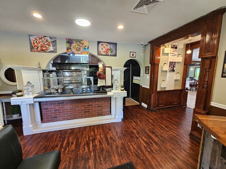More Photos Of 959 Route 202-206 Hwy, Bridgewater Restaurant For Lease