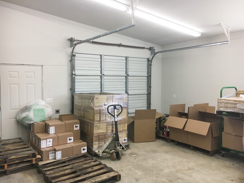 More Photos Of 626 W Main St, Sumner Industrial For Sale