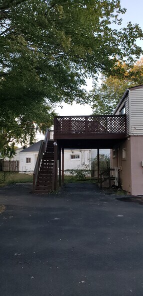 More Photos Of 1303 Veterans Hwy, Bristol Office For Sale
