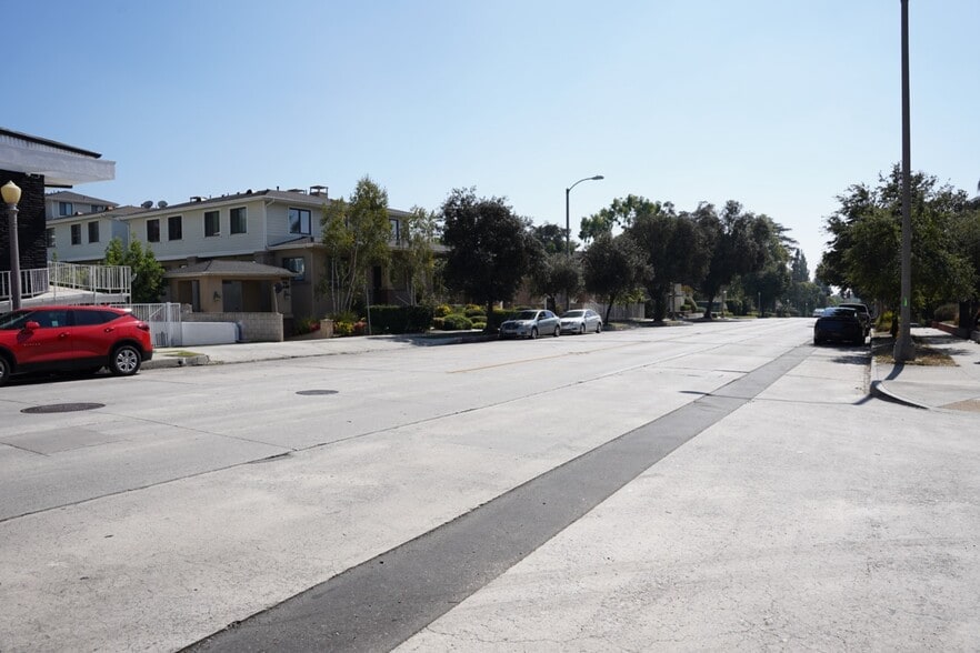 More Photos Of 1429 N Fair Oaks Ave, Pasadena Religious Facility For Sale