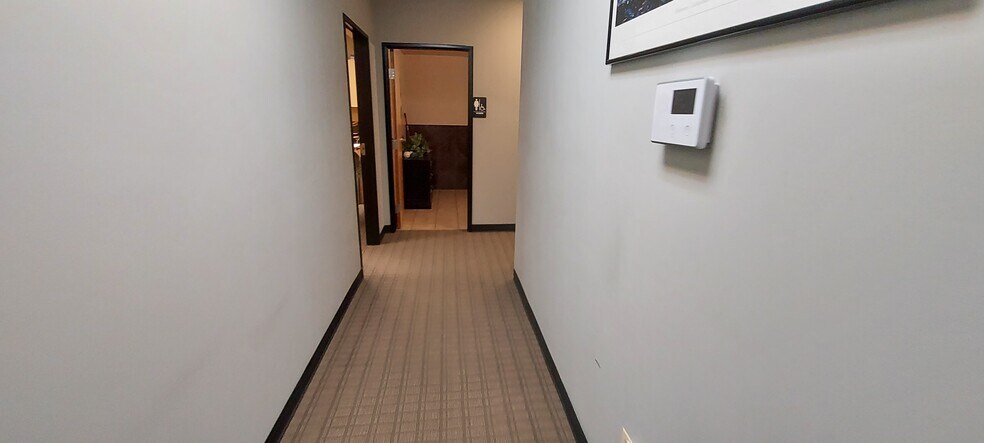 More Photos Of 7399 S Tucson Way, Centennial Flex For Lease