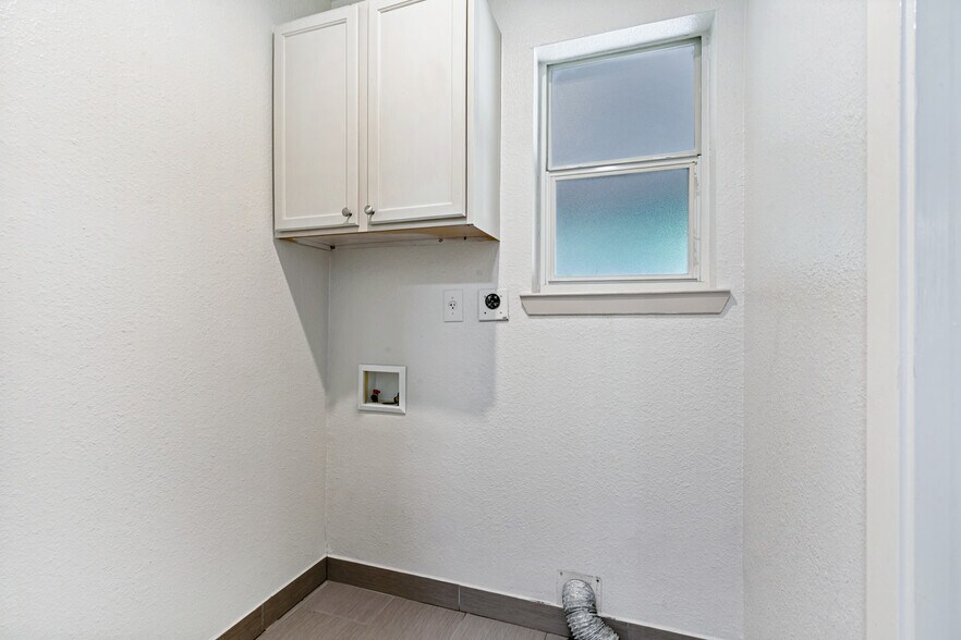 More Photos Of 215 Eleanor Ave, San Antonio Multifamily For Sale