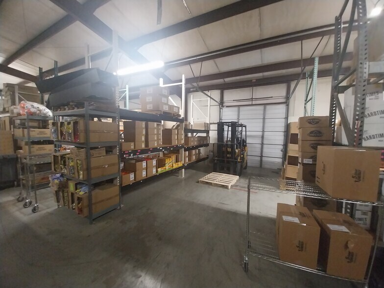 More Photos Of 6214 Krempen Ave, San Antonio Warehouse For Sale