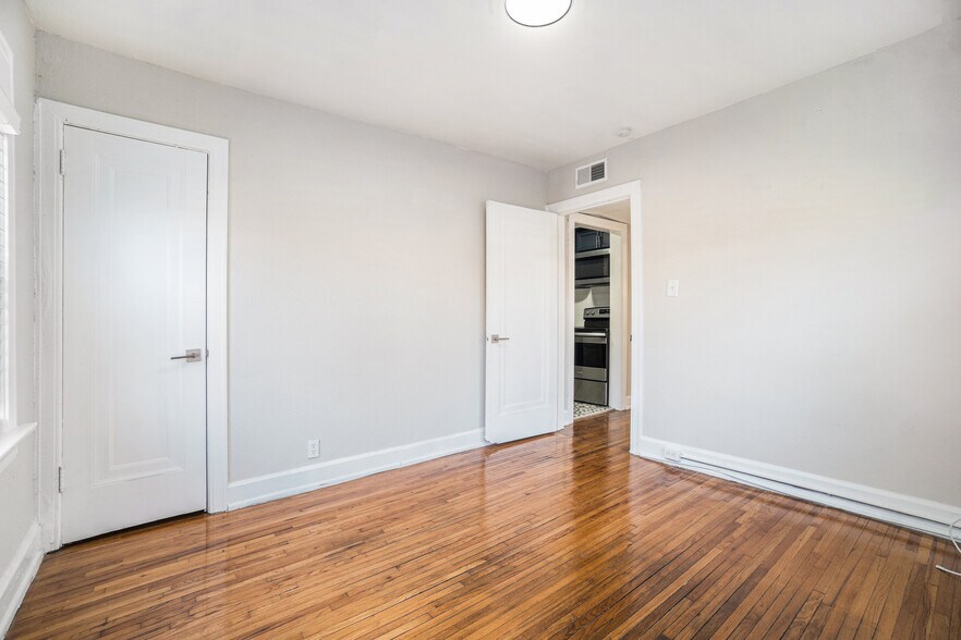 More Photos Of , Kansas City Multifamily For Sale