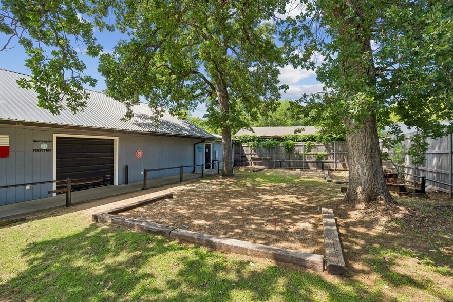 More Photos Of 8848 Soldier Creek Rd, Kingston Hotel For Sale