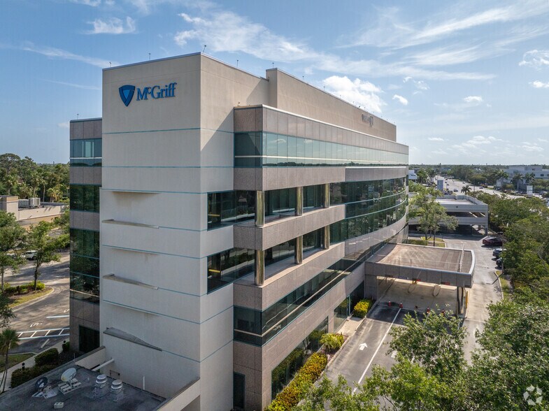 More Photos Of 12751 New Brittany Blvd, Fort Myers Office For Sale