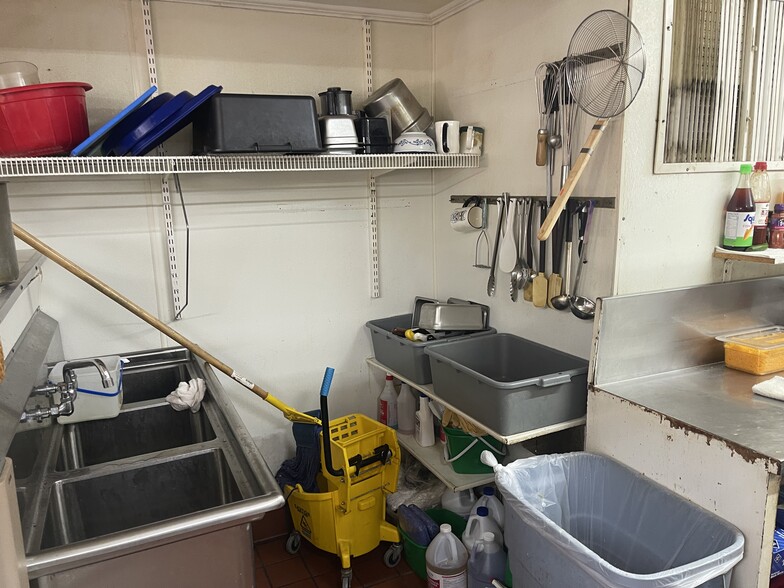 More Photos Of , McKinney General Retail For Sale