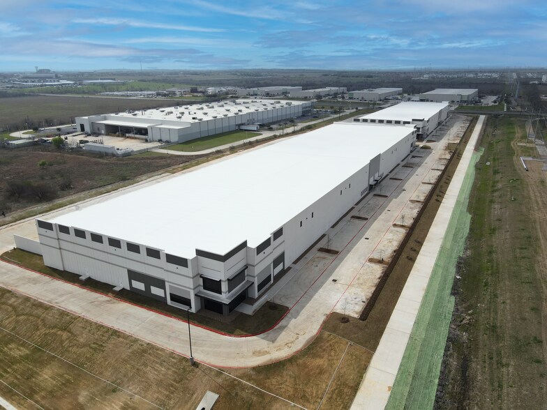 More Photos Of 1603 Clovis R Barker Rd, San Marcos Unknown For Lease