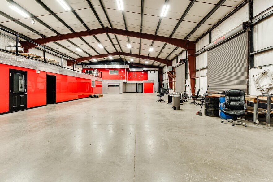 More Photos Of 810 S 2nd St, Harrisburg Warehouse For Lease