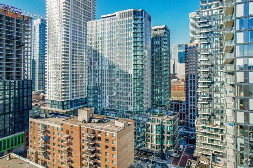 Primary Photo Of 30 Mutual St, Toronto Apartments For Lease