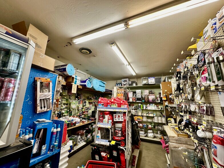 More Photos Of 54200 Pine Crest Ave, Idyllwild-Pine Cove Storefront Retail Office For Sale