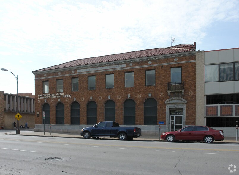 More Photos Of 1822 Young St, Dallas Office For Sale