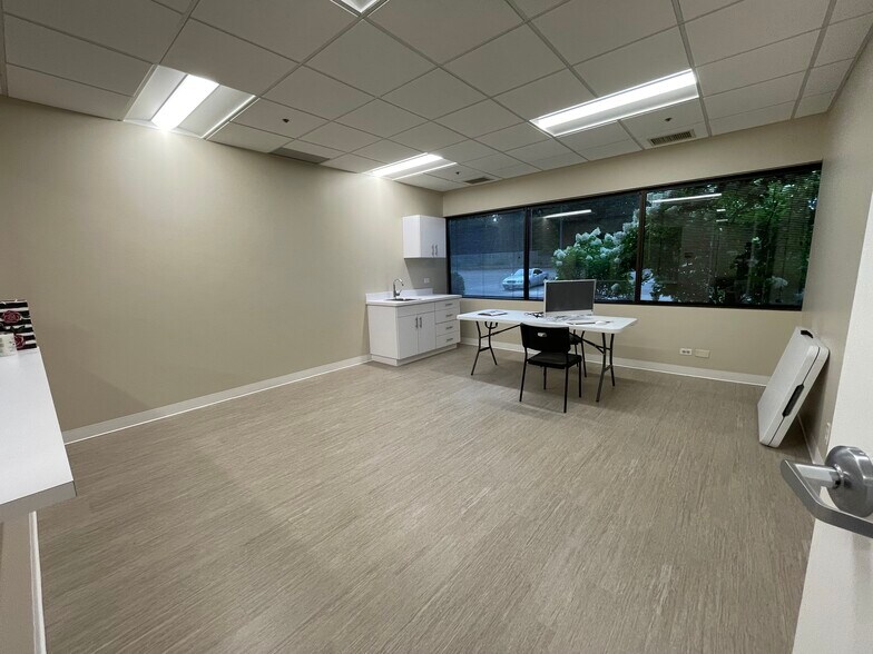 More Photos Of 60 Revere Dr, Northbrook Medical For Lease