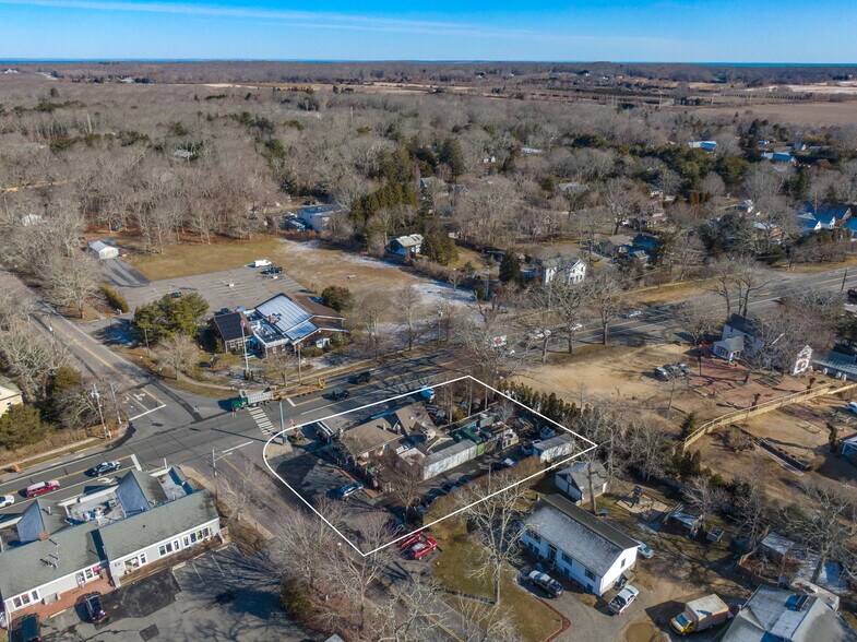 More Photos Of 8 Montauk Hwy, East Hampton Specialty For Lease
