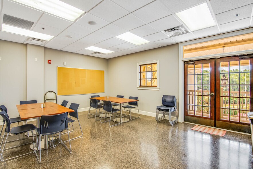 More Photos Of 5977 Spout Springs Rd, Flowery Branch Religious Facility For Sale