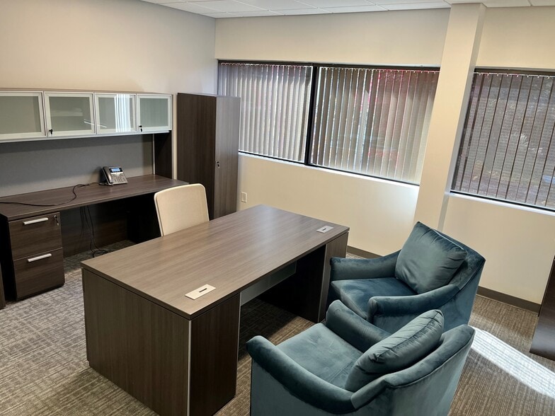 More Photos Of 1870 The Exchange SE, Atlanta Office For Lease