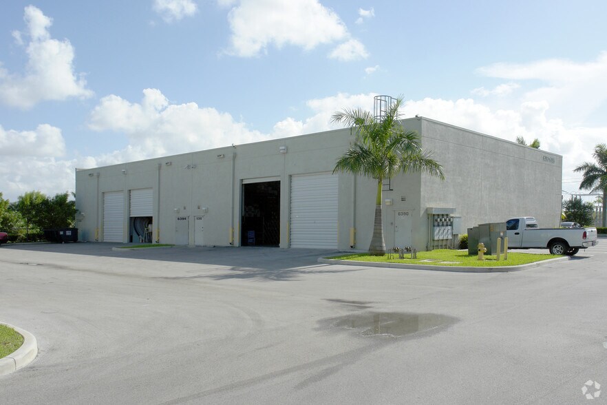 More Photos Of 6390-6396 NW 97th Ave, Miami Warehouse For Lease
