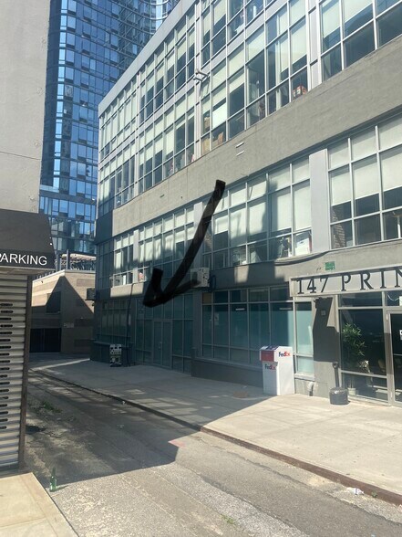 More Photos Of 147 Prince St, Brooklyn Office For Lease