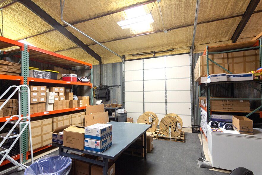 More Photos Of 2520 W Highway 290, Dripping Springs Light Manufacturing For Sale