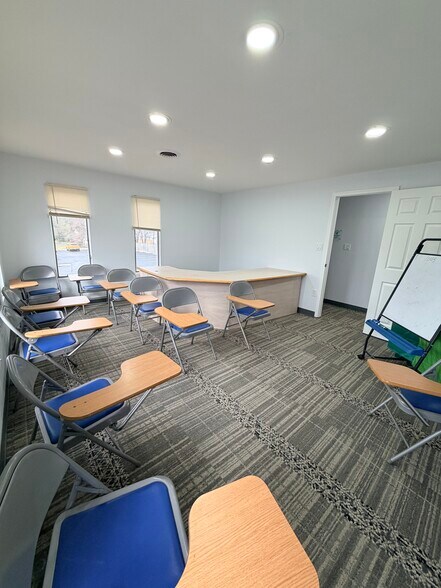 More Photos Of 3510-3512 Trindle Rd, Camp Hill Office For Lease