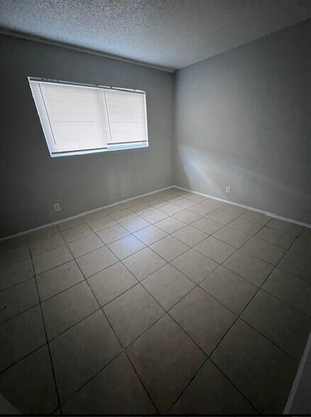 More Photos Of 2213 Sunrise Ave, Las Vegas Apartments For Sale