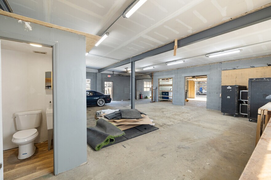 More Photos Of 22 Leonard St, Norwalk Storefront Retail Office For Sale