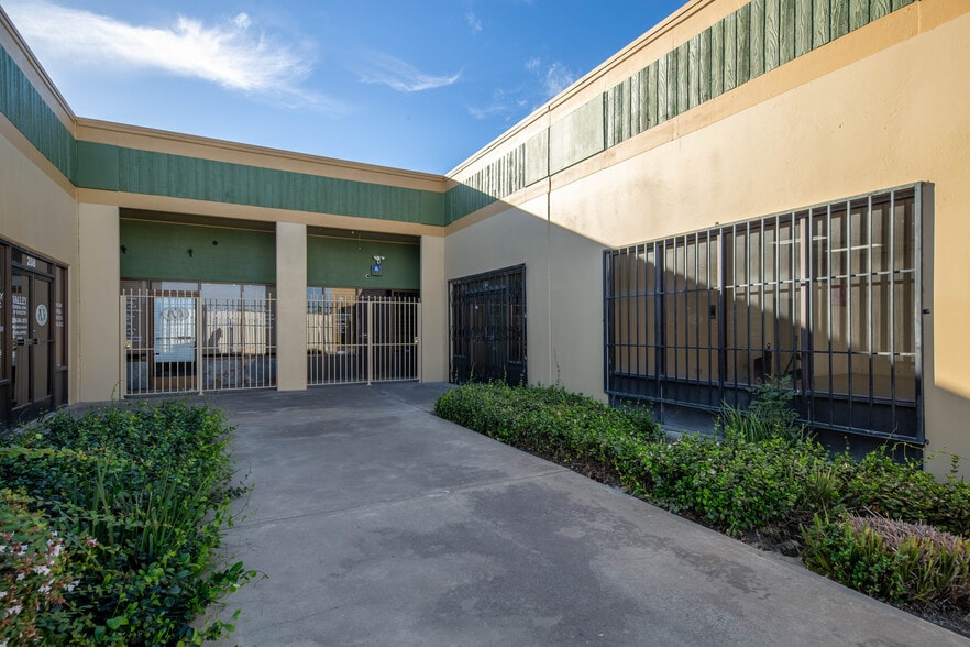 More Photos Of 7746 Lorraine Ave, Stockton Service For Sale