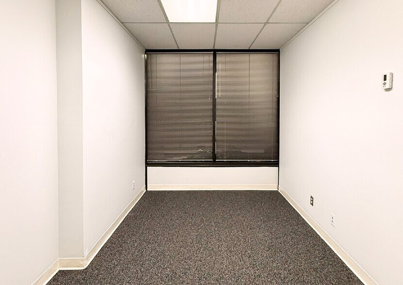 More Photos Of 6121 Indian School Rd NE, Albuquerque Office For Lease