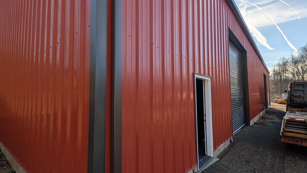 More Photos Of 90 Ciro Rd, North Branford Industrial For Lease