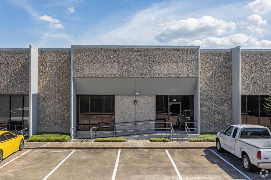 More Photos Of 3615 Willowbend Blvd, Houston Light Distribution For Lease