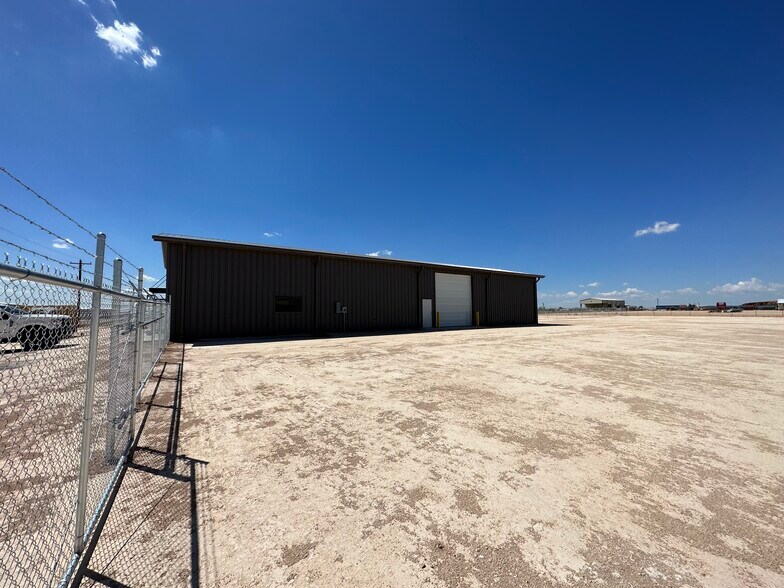 More Photos Of 1608 S County Road 1101, Midland Warehouse For Lease