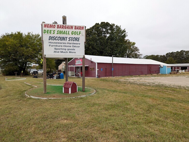 More Photos Of 22889 MO-64 Hwy, Hermitage Self Storage For Sale