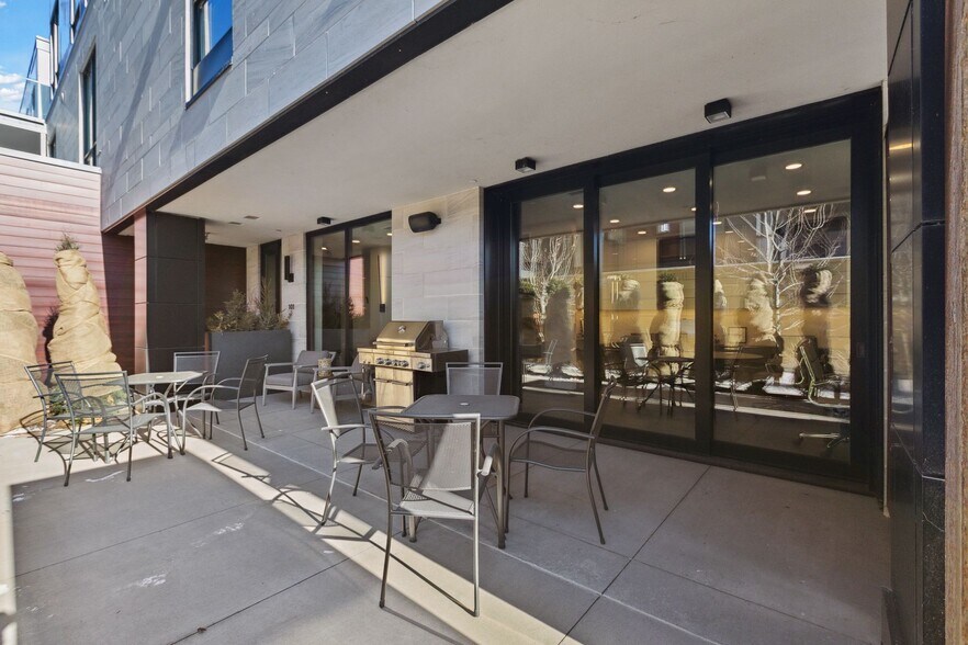 More Photos Of 275 Lake St, Wayzata Office Residential For Lease