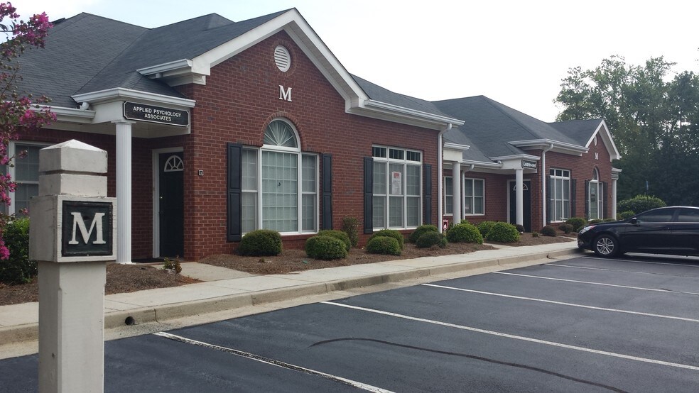 More Photos Of 555 Sun Valley Dr, Roswell Office For Sale