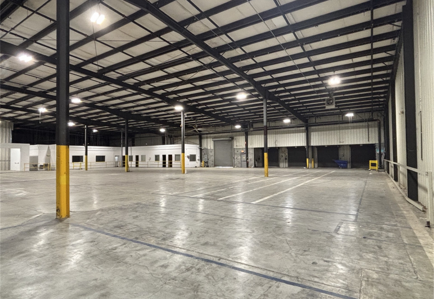 More Photos Of 100 Industrial Rd, Red Springs Manufacturing For Lease