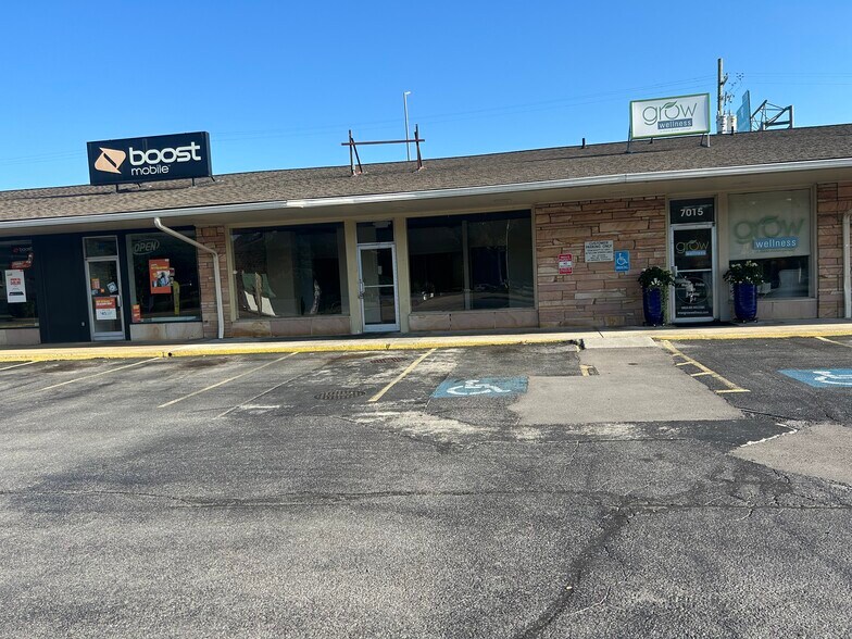 More Photos Of 7007-7025 Kingston Pike, Knoxville Unknown For Lease