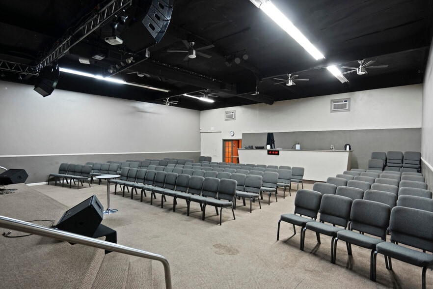 More Photos Of 1413 Jayken Way, Chula Vista Manufacturing For Sale