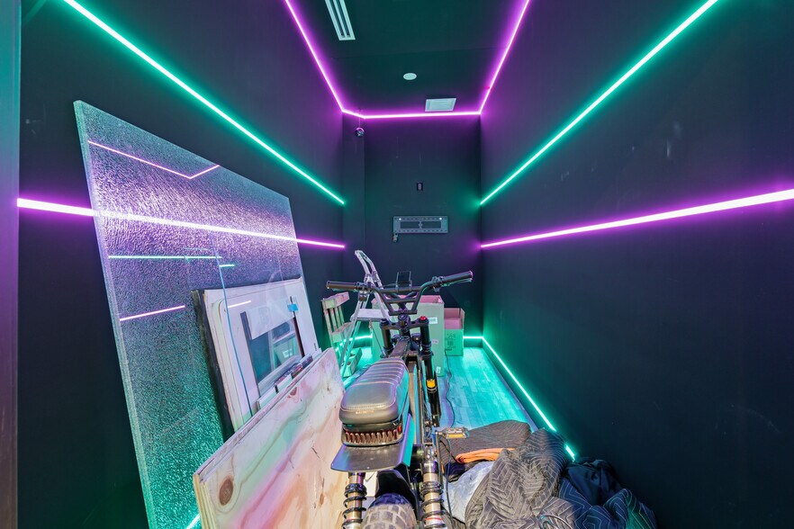 More Photos Of 2041-2045 NW 1st Ave, Miami Light Manufacturing For Lease